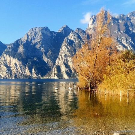 Casa Fiorella Torbole Sul Garda Luaran gambar